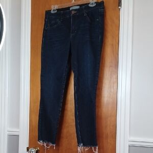 Wit & Wisdom Dark Indigo Ankle Jeans Size 8P. L.25". Rise 9".  Raw Hem.  EUC!